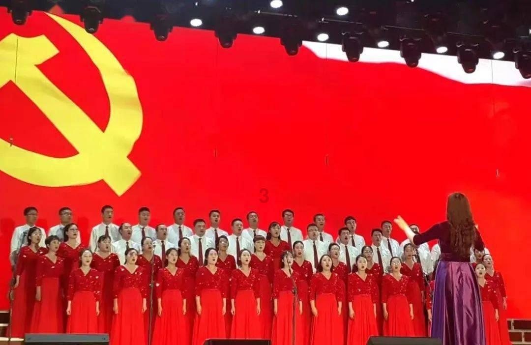 学生倡议！北京这所学校启用科技中心，机器人走进课堂